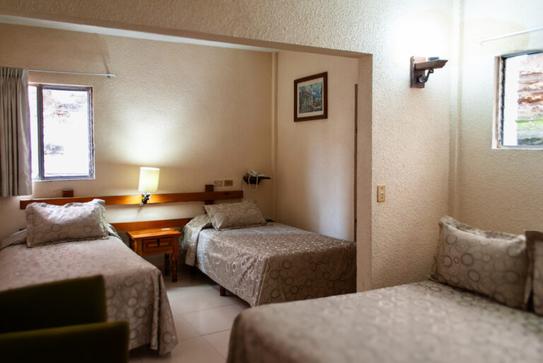 Habitacion estndar para 4 con 2 individuales o 1 matrimonial