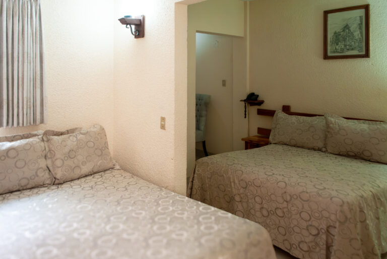 Habitación para 4 2 matrimoniales.